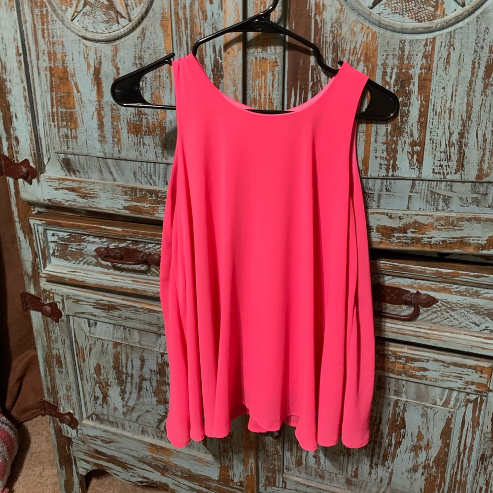 Pink flowy top